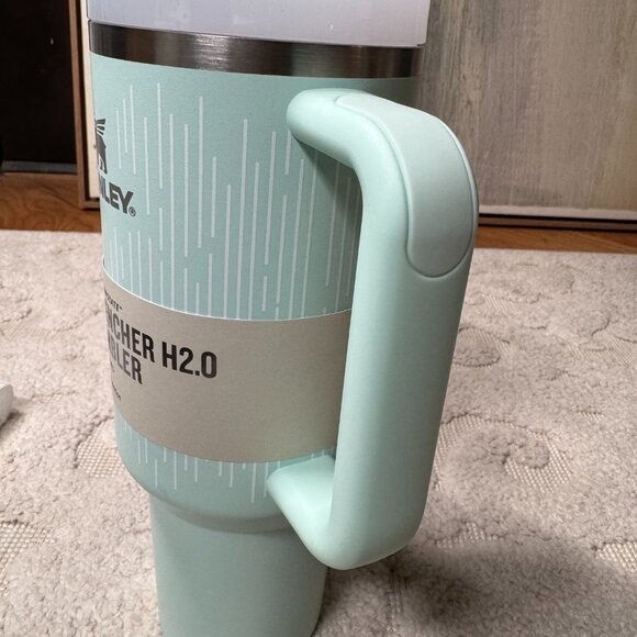 STANLEY Cup quencher H2o Tumbler 40 OZ soft rain mint‎ NWT - Picture 4 of 5